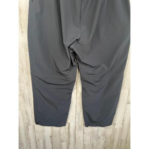 Zella Black Getaway Drawstring Cargo Pockets Button Closure Crop Pants Size L - Picture 9 of 12